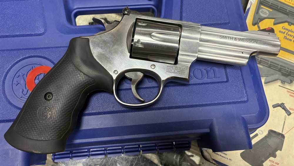 S&W 629-6 44 Magnum sku# 163603 6 shot 4" New(no card fees)-img-1