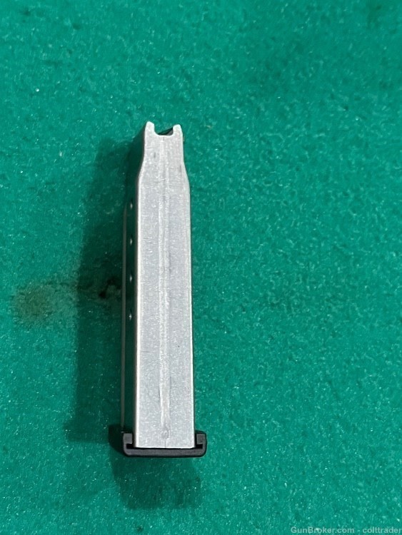 Smith & Wesson 40S&W Stainless Pistol Factory 6rd Magazine-img-3