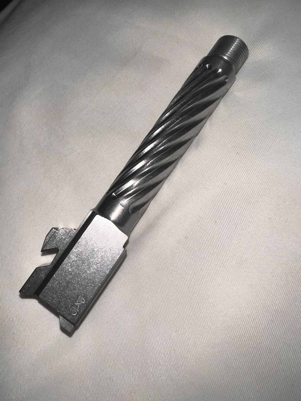 NEW Stainless Spiral Threaded Fluted Barrel G19 Gen 1-4 Match-Grade -img-0
