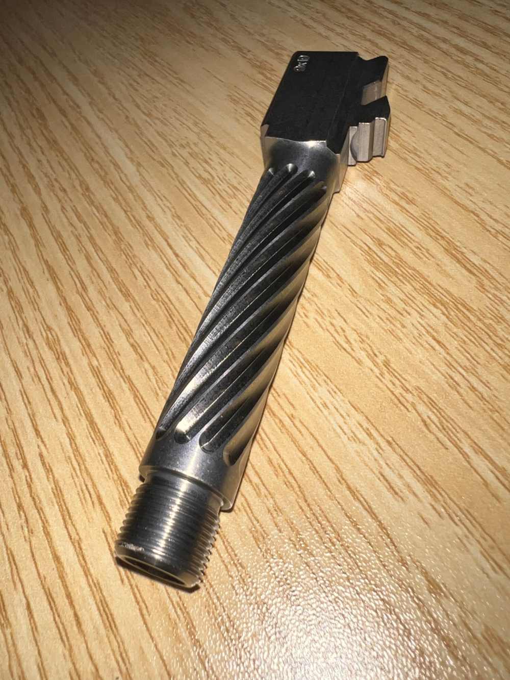 NEW Stainless Spiral Threaded Fluted Barrel G19 Gen 1-4 Match-Grade -img-3