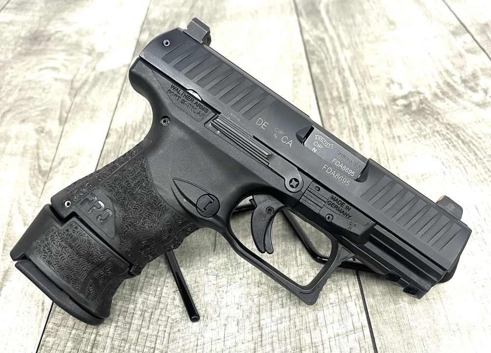 Walther PPQ Sub Compact 9mm Semi-Automatic !Great Condition!-img-4