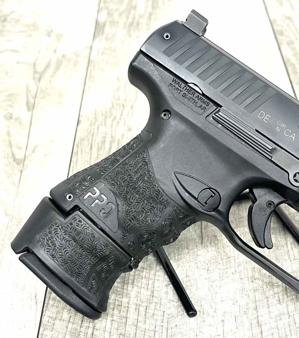 Walther PPQ Sub Compact 9mm Semi-Automatic !Great Condition!-img-5