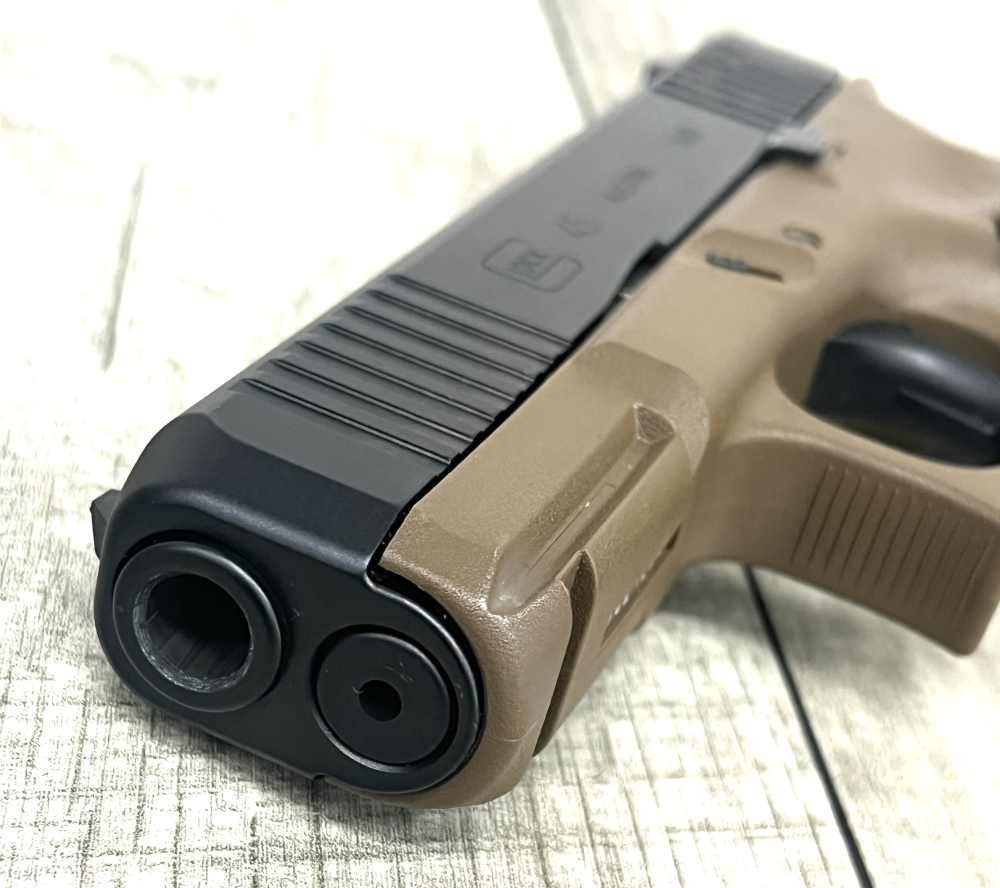 Glock 45 Gen 5 9mm FDE  !Great Condition! -img-8