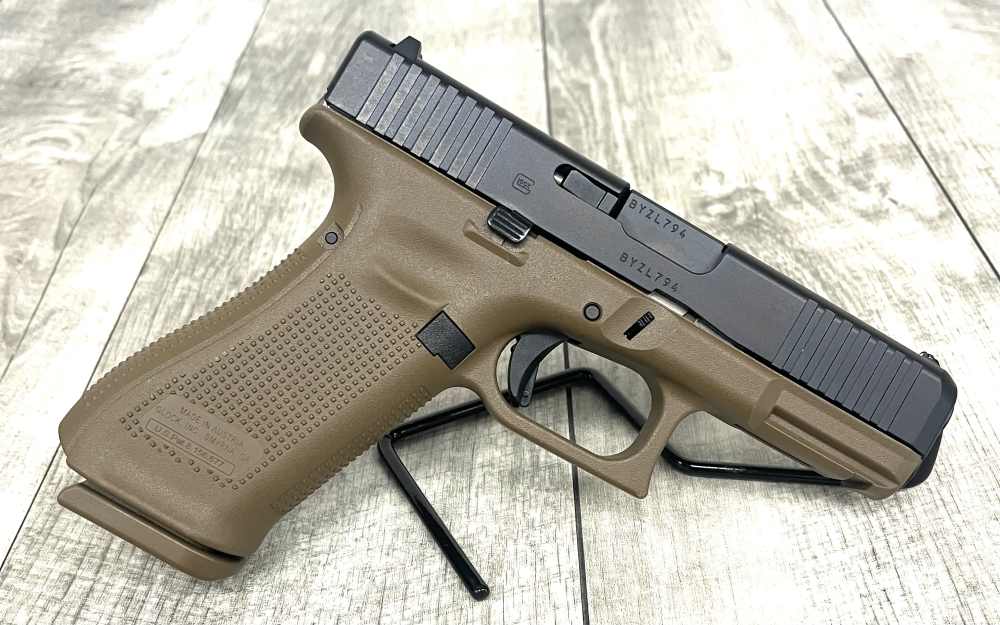 Glock 45 Gen 5 9mm FDE  !Great Condition! -img-4