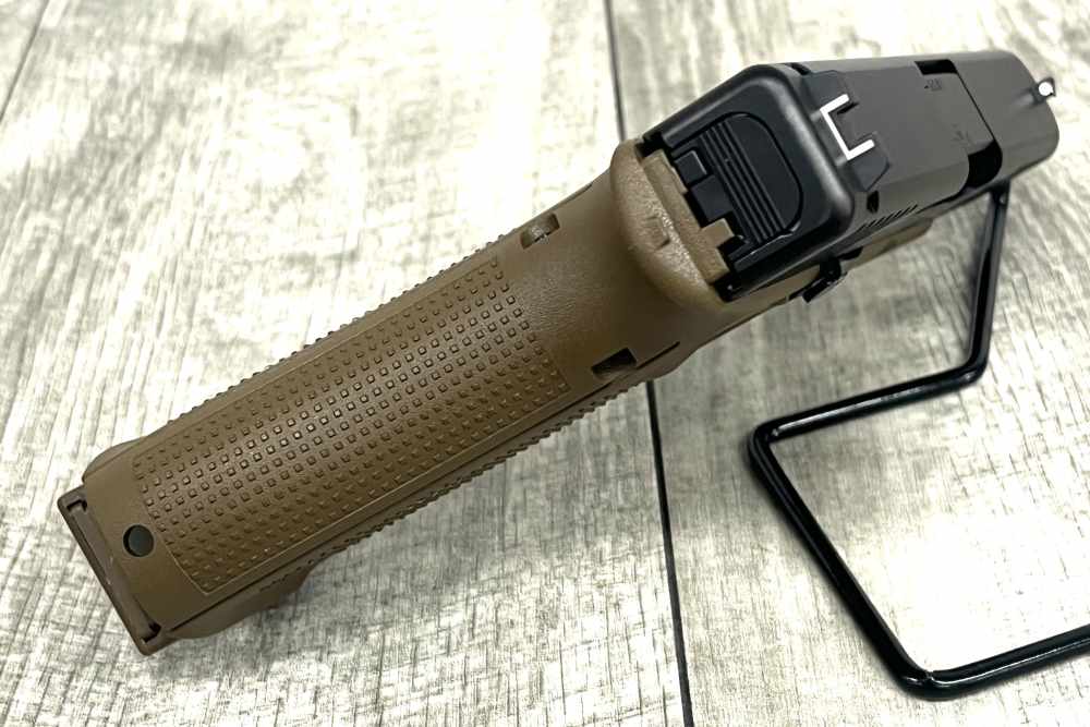 Glock 45 Gen 5 9mm FDE  !Great Condition! -img-11