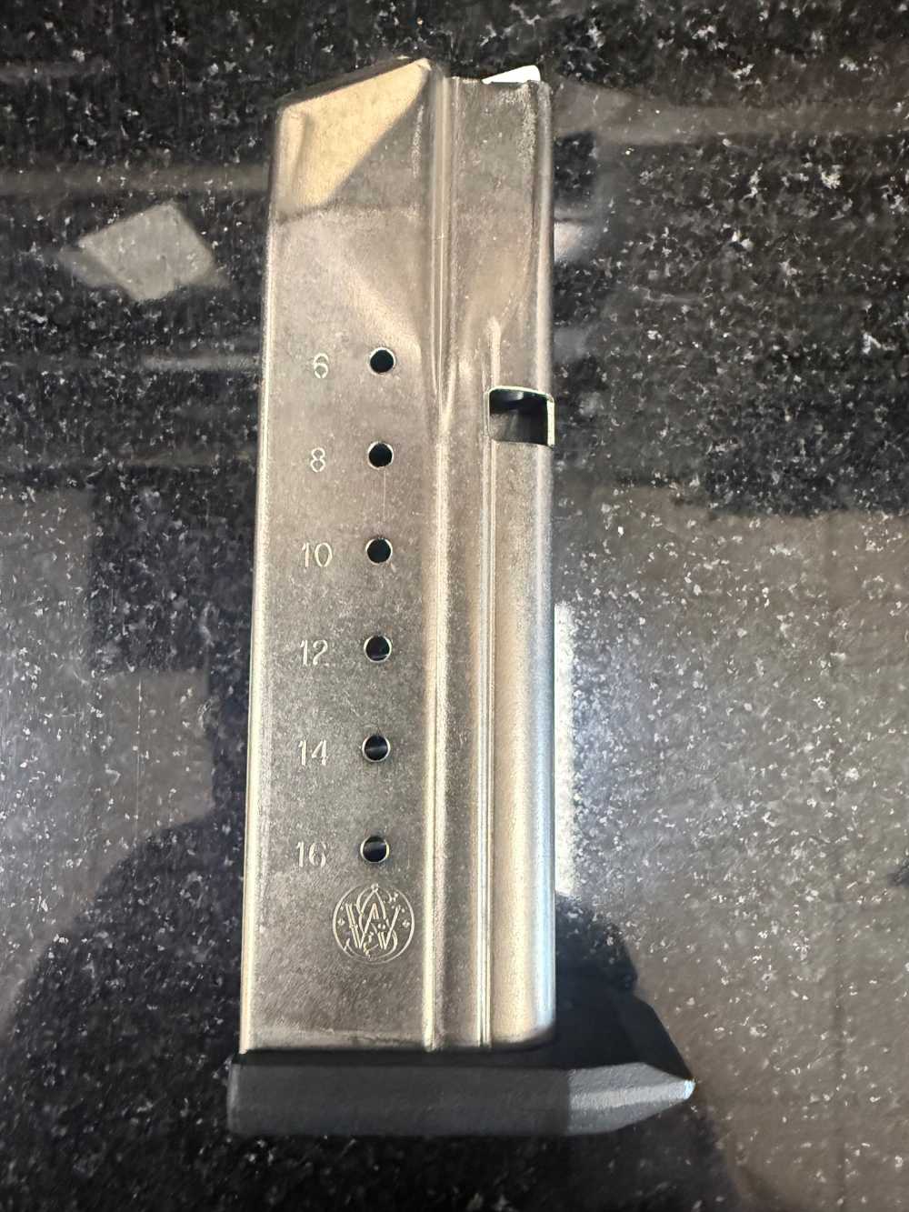 Smith & Wesson SDV9E 16rd Magazine-img-0