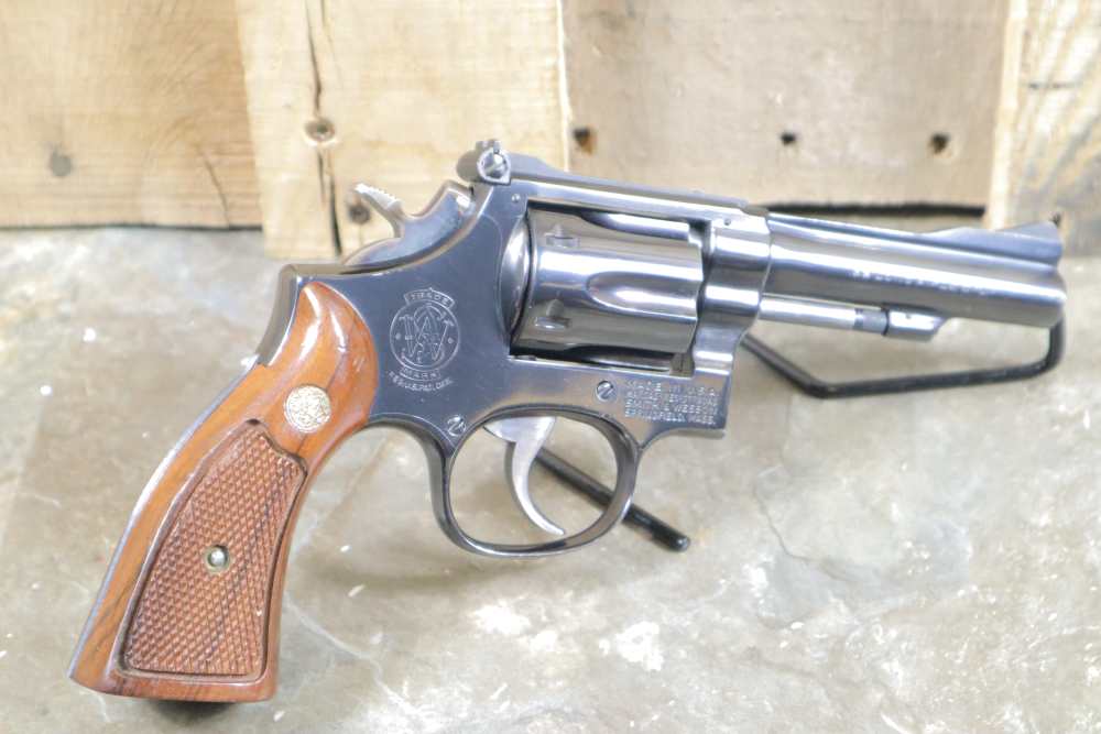 Beautiful Smith & Wesson Model 18-3 .22LR Penny Bid NO RESERVE-img-5