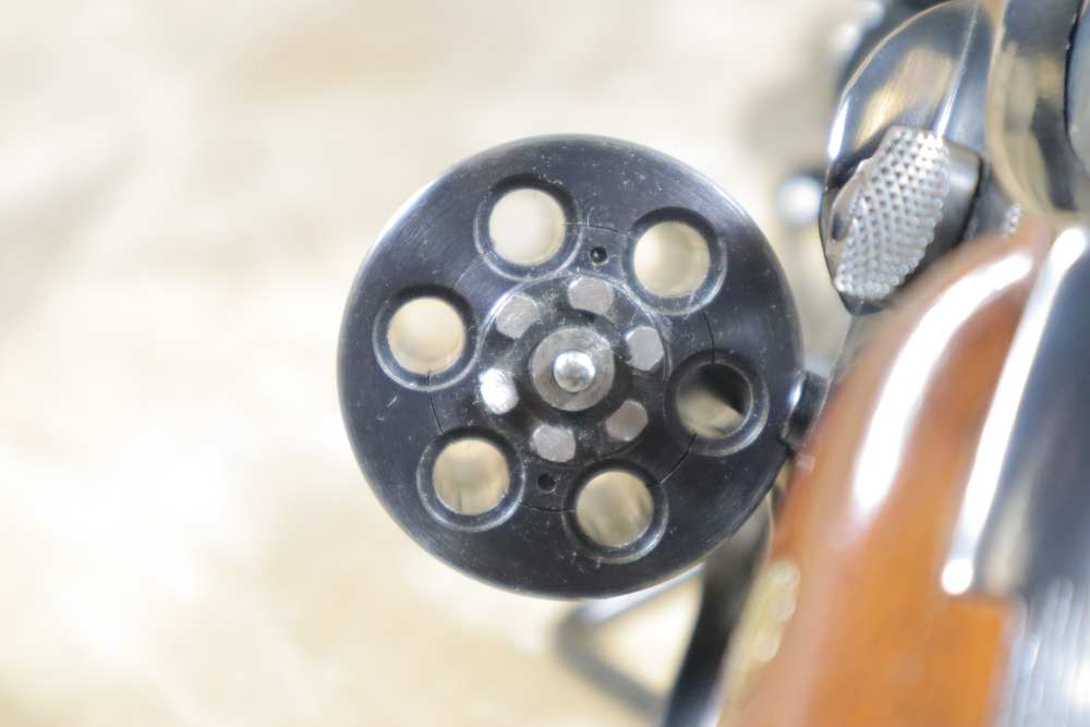 Beautiful Smith & Wesson Model 18-3 .22LR Penny Bid NO RESERVE-img-55