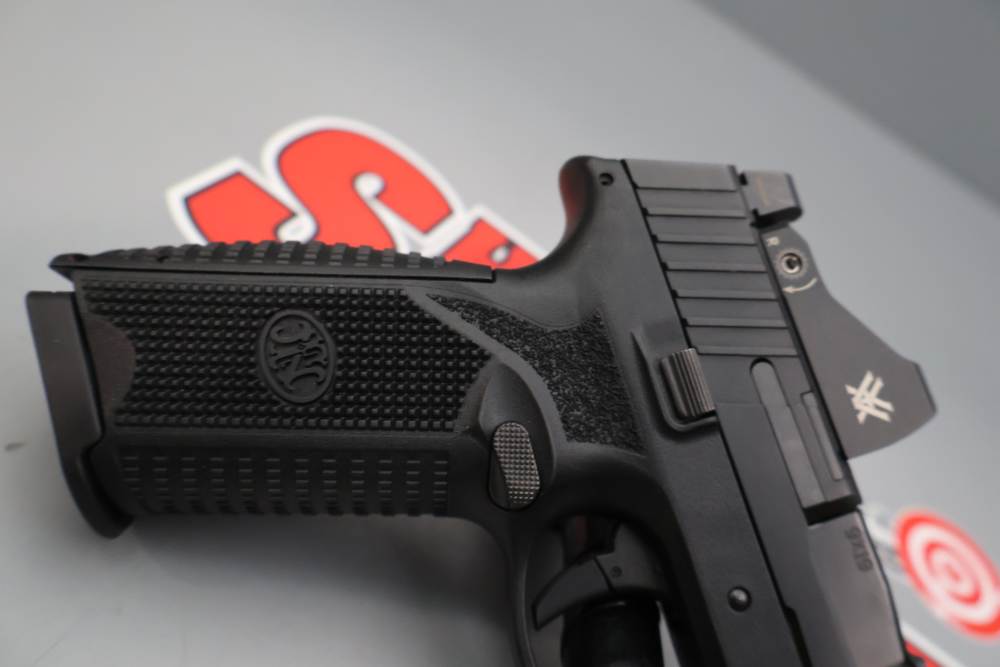FNH 509 Tactical OR 4.5" 9mm w/Soft Case & Optic -img-13