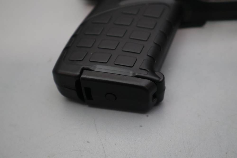 KelTec P17 3.8" .22 LR w/Case -img-18
