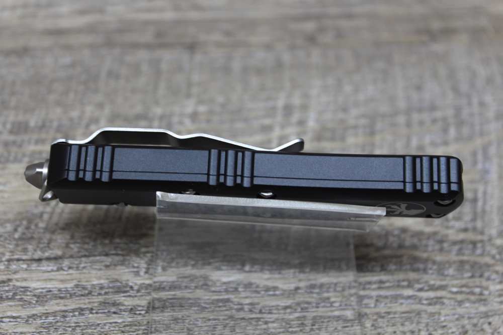 Microtech  UTX-85 D/E Black 3" OTF 06/2022 Mint-img-5