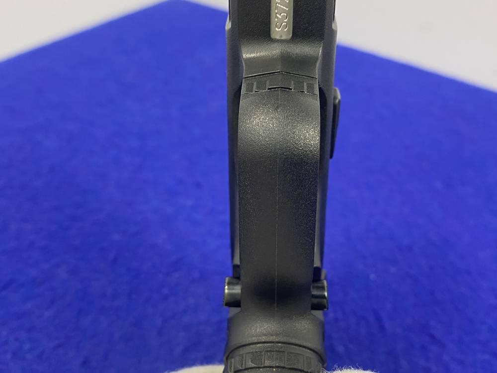 Springfield Armory XD-S 3.3" 9mm Black 3.3" *8 MAGS & HOLSTER BUNDLE*-img-27