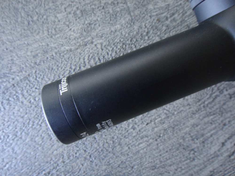 Trijicon AccuPoint Rifle Scope 1-4X24mm 30mm Green Triangle Matte Black-img-20