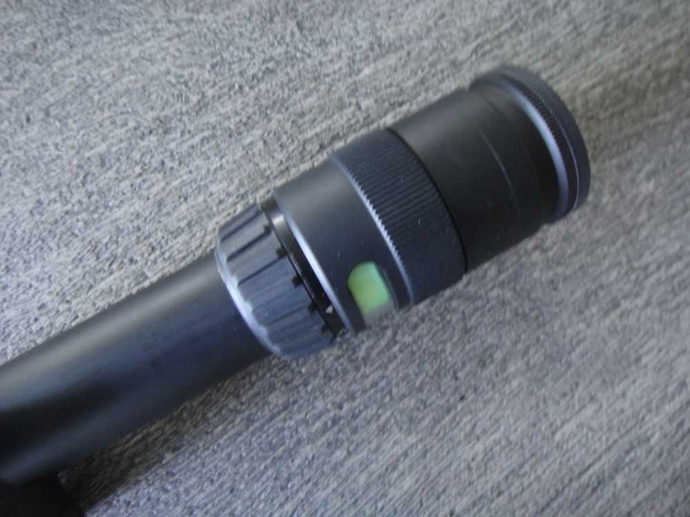 Trijicon AccuPoint Rifle Scope 1-4X24mm 30mm Green Triangle Matte Black-img-12