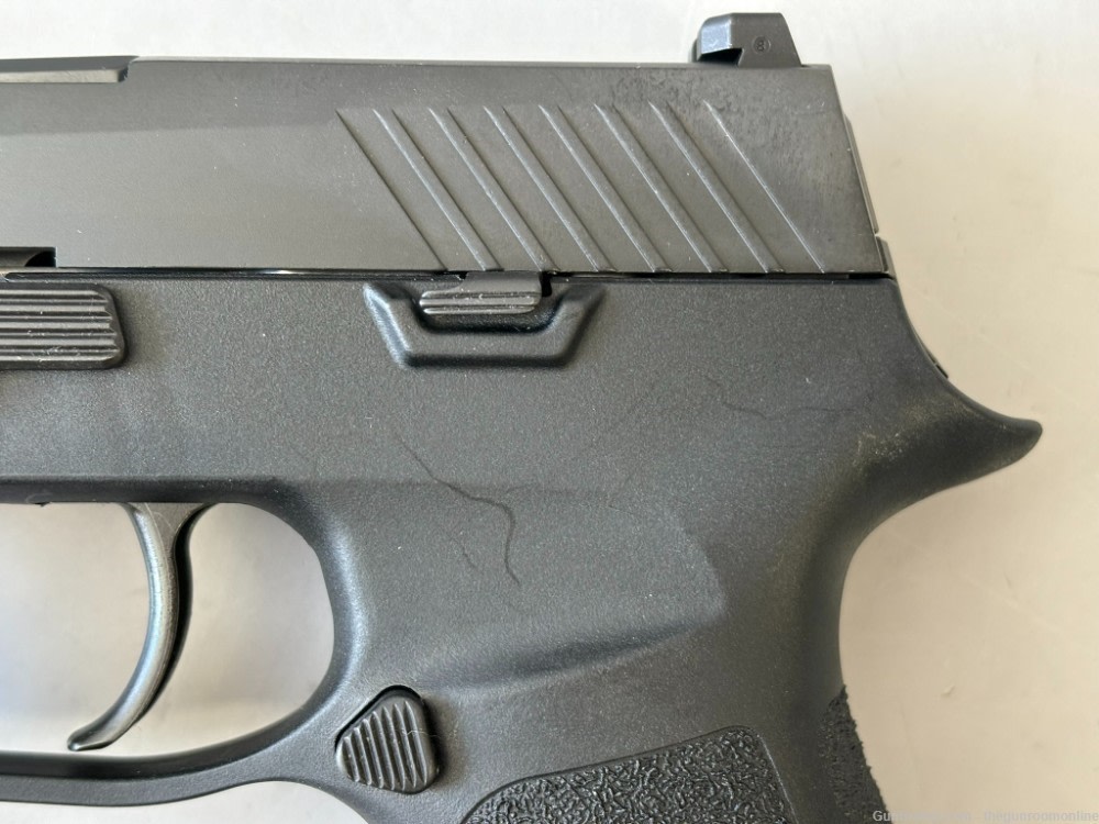 Sig Sauer P320 Compact 9mm 3.9-Inch 15+1 Extra Mag NEVER FIRED-img-3