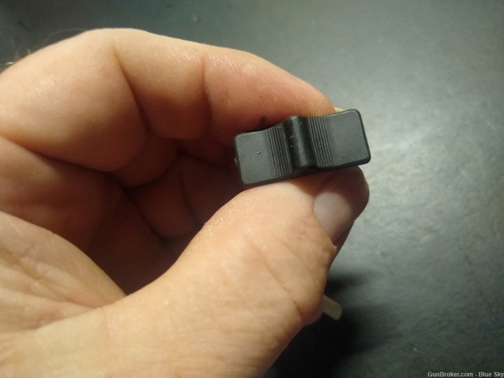 INTRATEC TEC 22 Safety Button-img-0