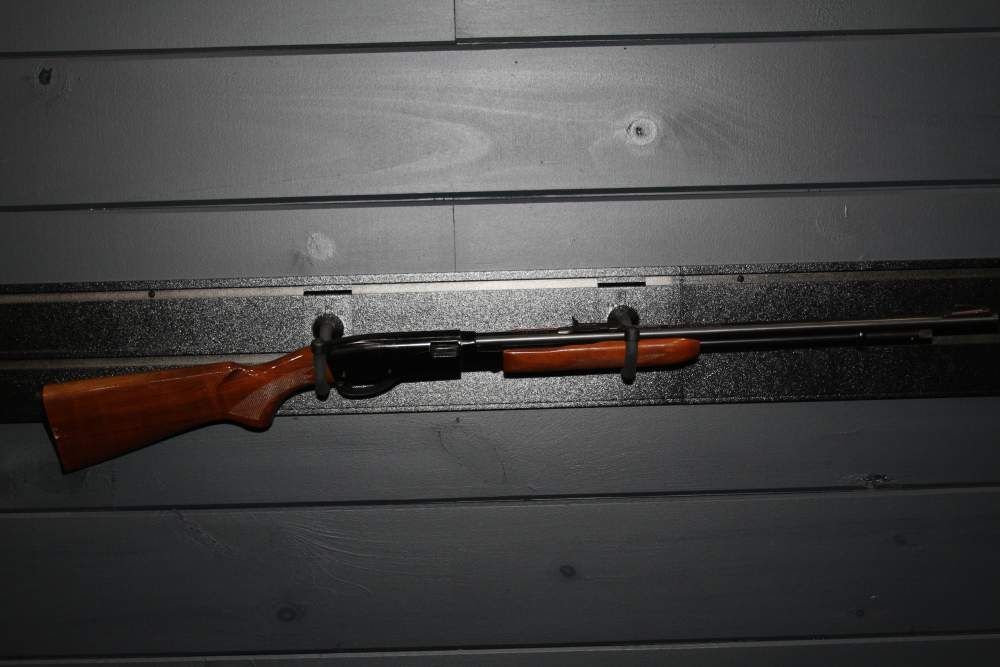 1970 Remington Model 572 Fieldmaster .22 S/L/LR Pump – BT Code – Classic-img-1