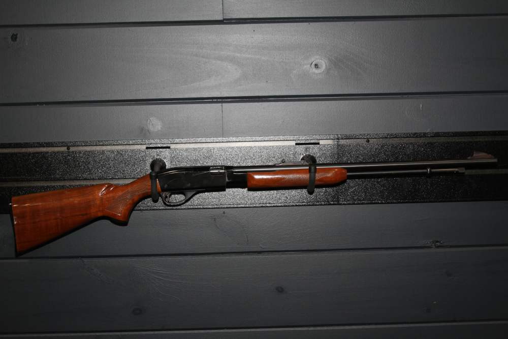 1970 Remington Model 572 Fieldmaster .22 S/L/LR Pump – BT Code – Classic-img-0