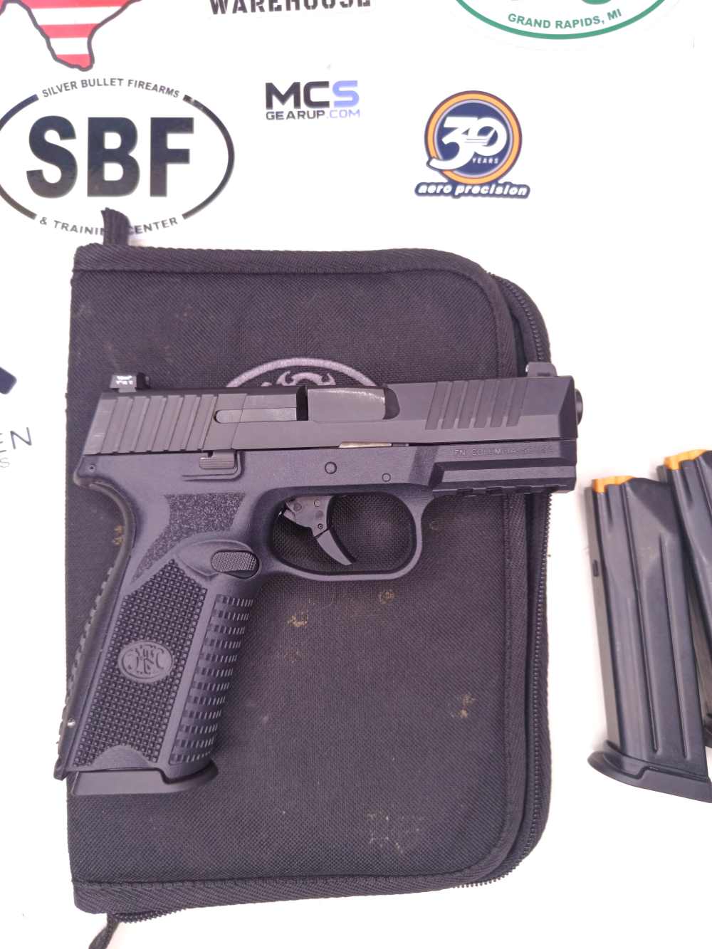 FN509 full size, soft case 3 mags-img-1