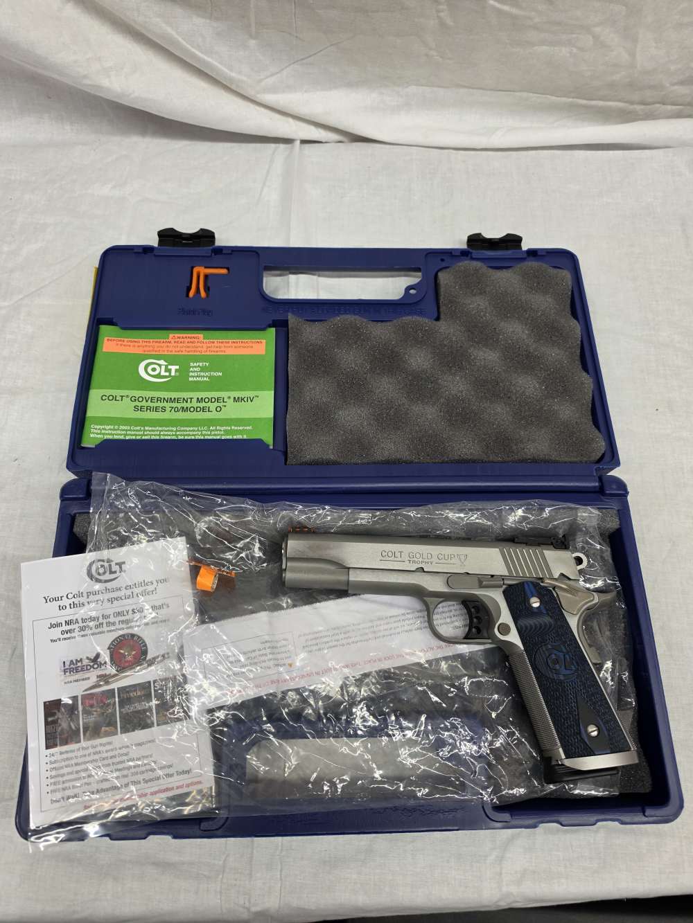 COLT GOLD CUP TROPHY GOVERNMENT MODEL 45 ACP w/BOX-img-6