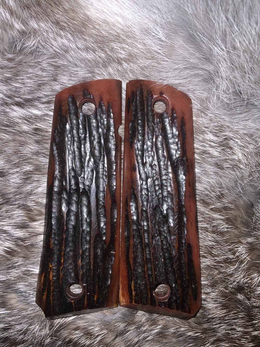 1911 Grips, Stag Jigged Camel Bone, Amber, full size 911 pistol grips (G2)-img-0