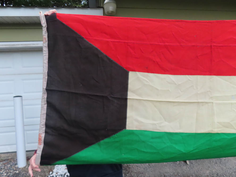 VINTAGE FLAG OF KUWAIT DATED 1978 ON THE HOIST END WITH OTHER WRITTING-img-1
