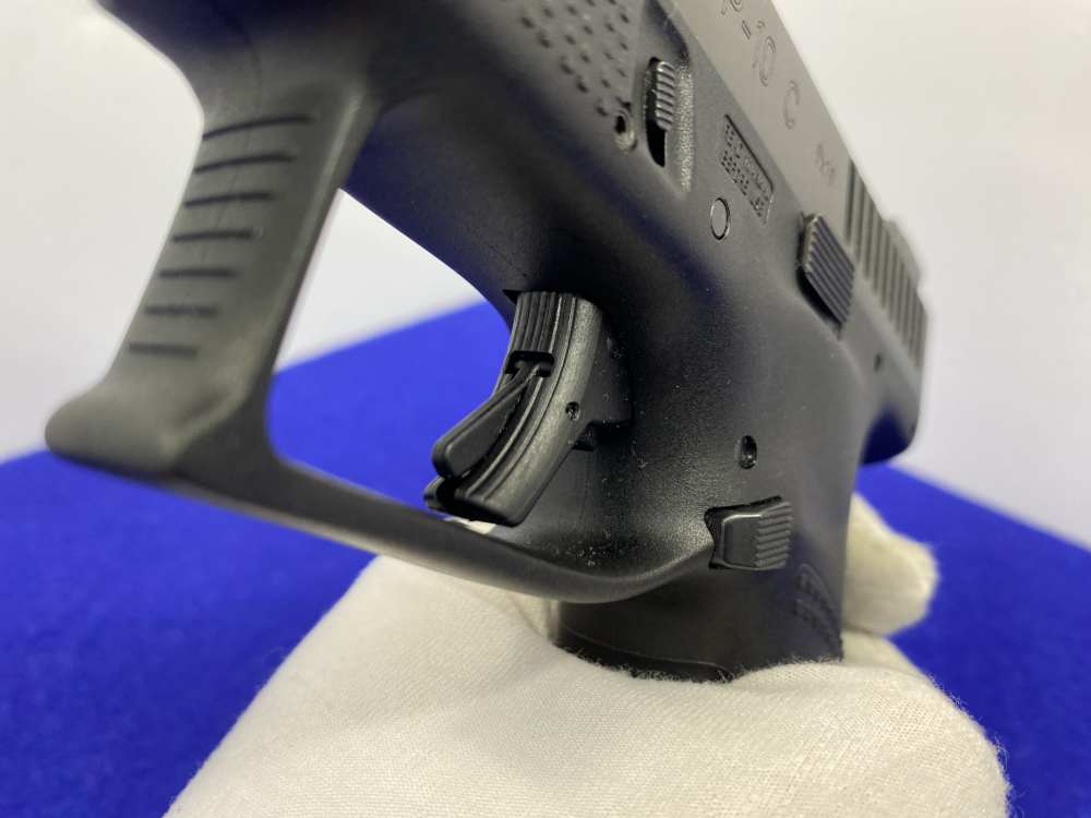 2021 CZ P-10 C 9mm Black 4" *AMAZING COMPACT-SIZE STRIKER-FIRED HANDGUN*   -img-26