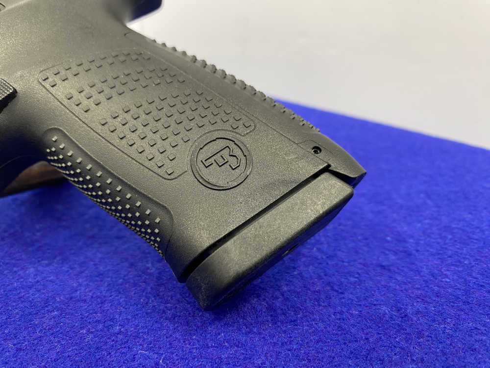 2021 CZ P-10 C 9mm Black 4" *AMAZING COMPACT-SIZE STRIKER-FIRED HANDGUN*   -img-6