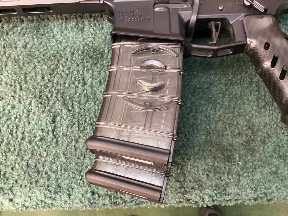 Pre-owned Aero Precision M4E1 pitol w/ two masg in .223 Wylde-img-9