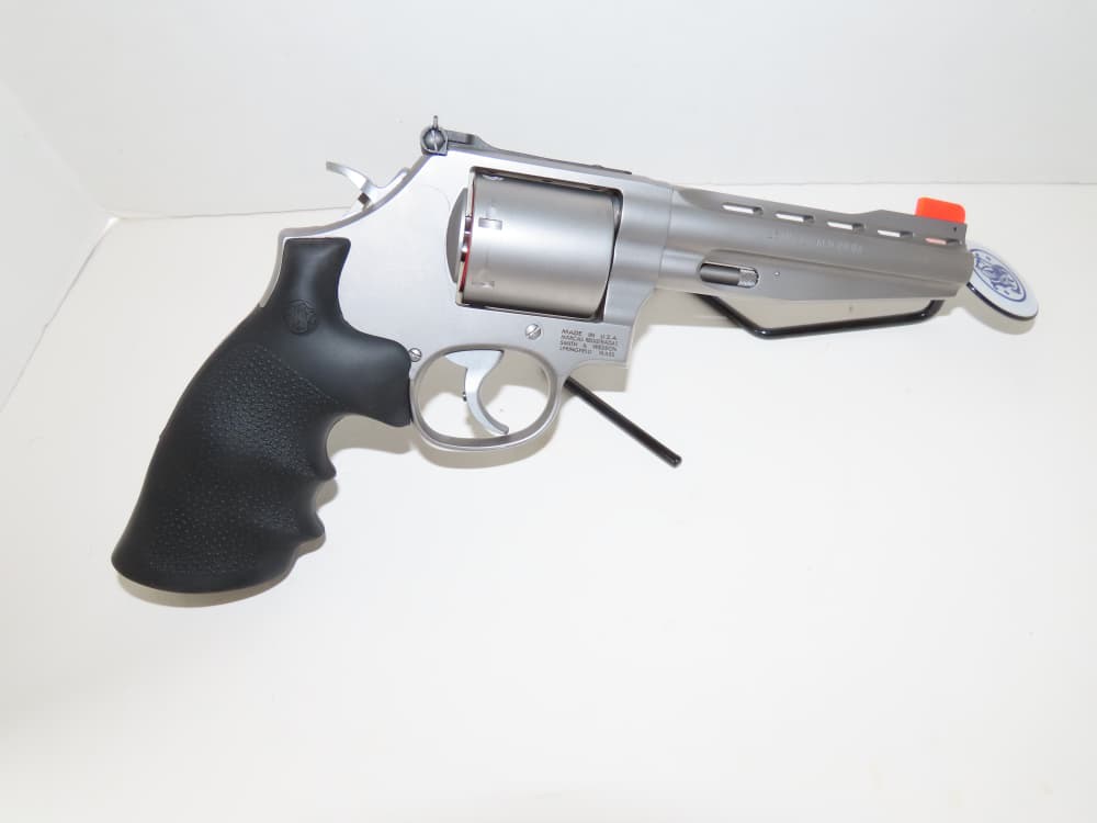Smith and Wesson 686 PC with 5 inch Vented Rib-img-0