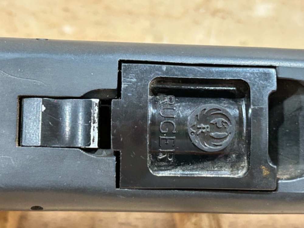 RUGER 77/22 22 LR. 29747-img-38
