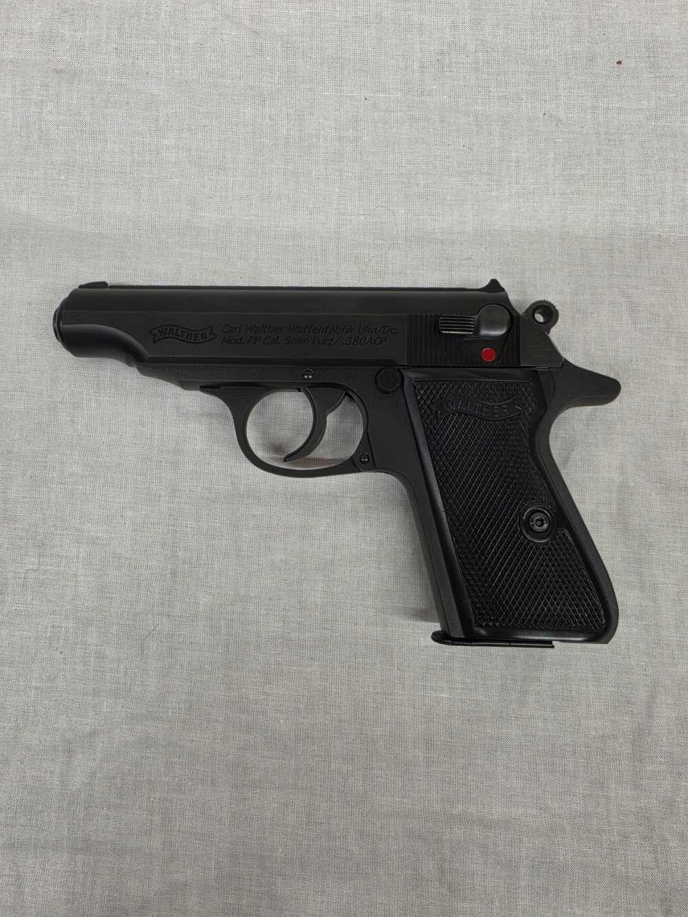 WALTHER PP BLACK 380 ACP w/BOX-img-1
