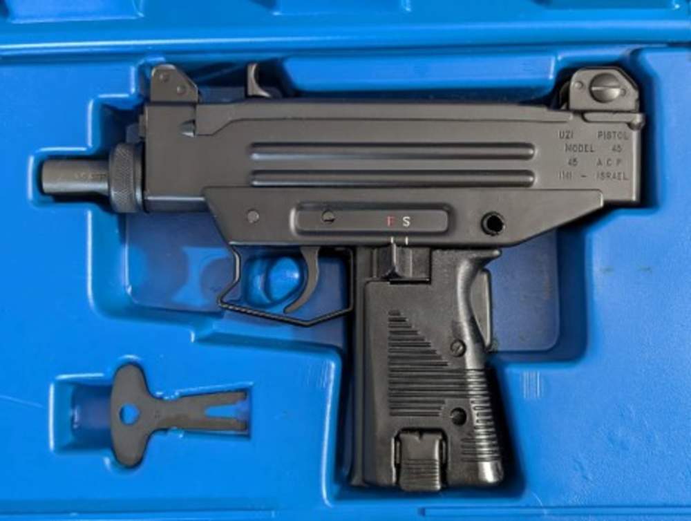 UZI .45 ACP Pistol With 9 MM Conversion-img-3