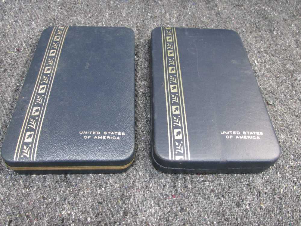 2-U.S. MERITORIOUS SERVICE MEDALS/RIBBONS/LAPEL PINS IN CASES-NICE LOOKING-img-1