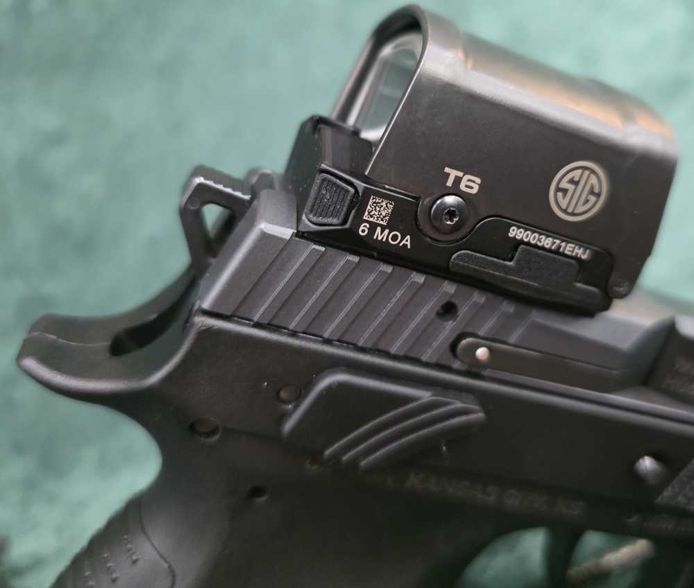 CZ P-09 Sig ROMEO 2 optic, Holster and 7 Magazines -img-11