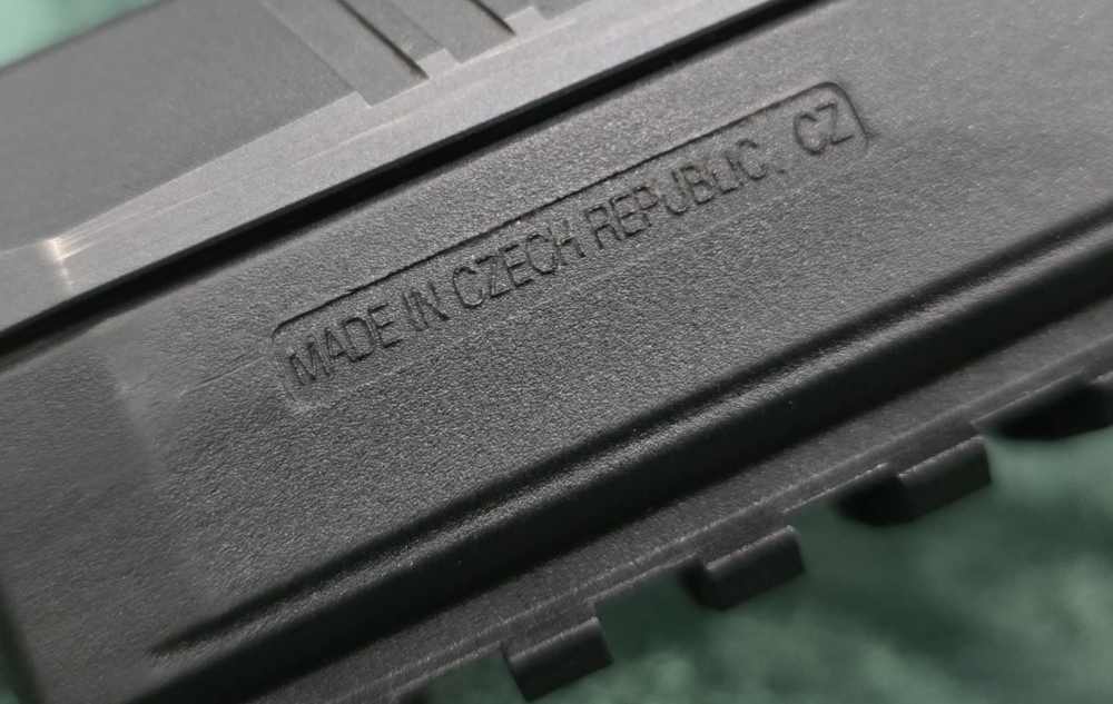 CZ P-09 Sig ROMEO 2 optic, Holster and 7 Magazines -img-2