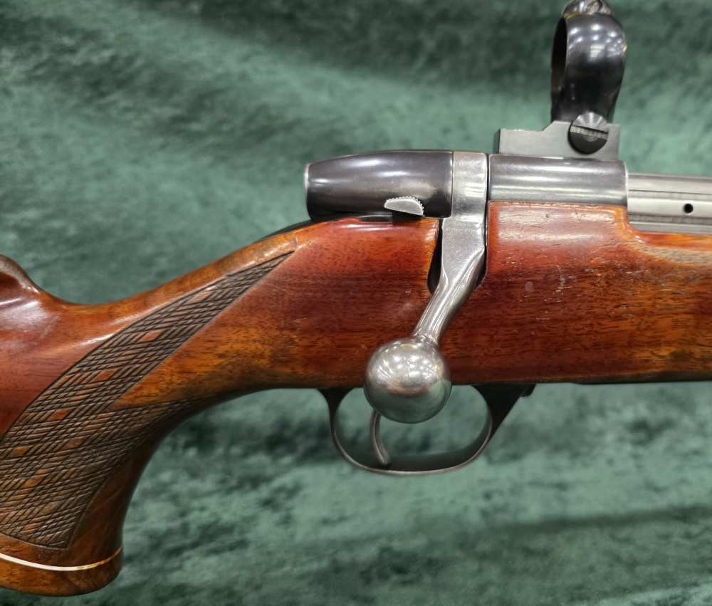 Weatherby MARK V GERMAN MADE! 5-digit serial number 300 Weatherby magnum-img-3