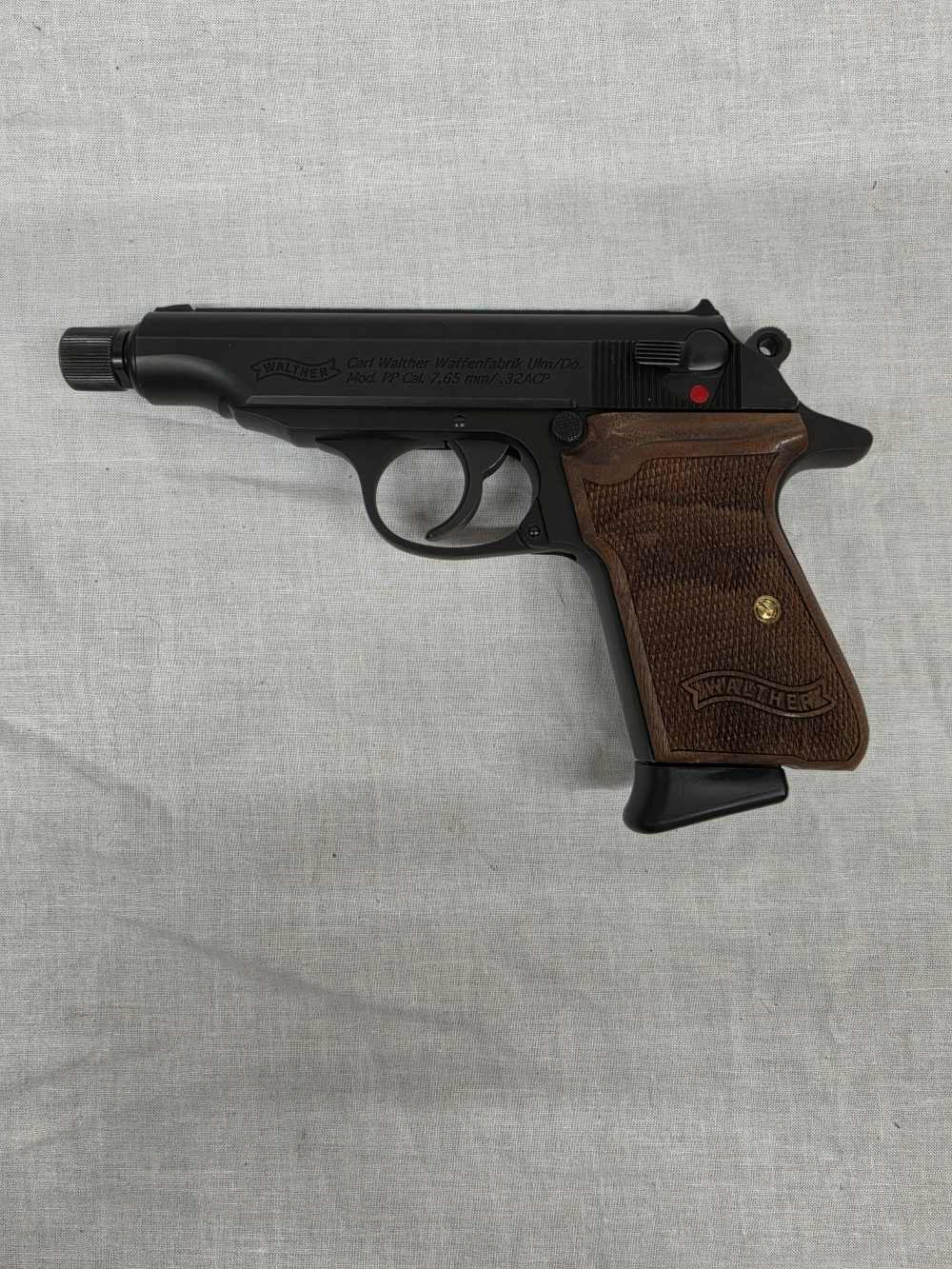 WALTHER PP BLACK 32 ACP w/CASE-img-1