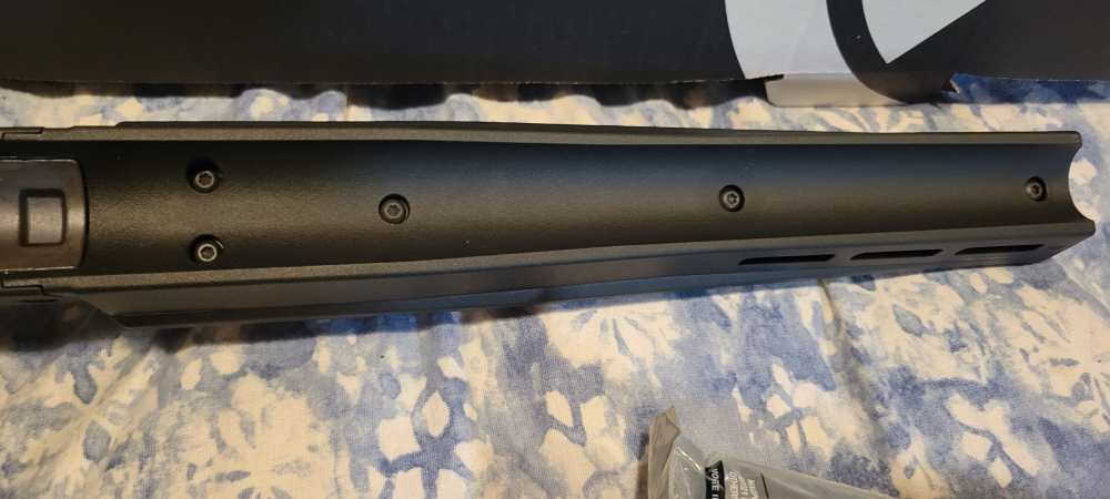 Black Ruger American Magpul Hunter stock short action MAG931-BLK-img-6