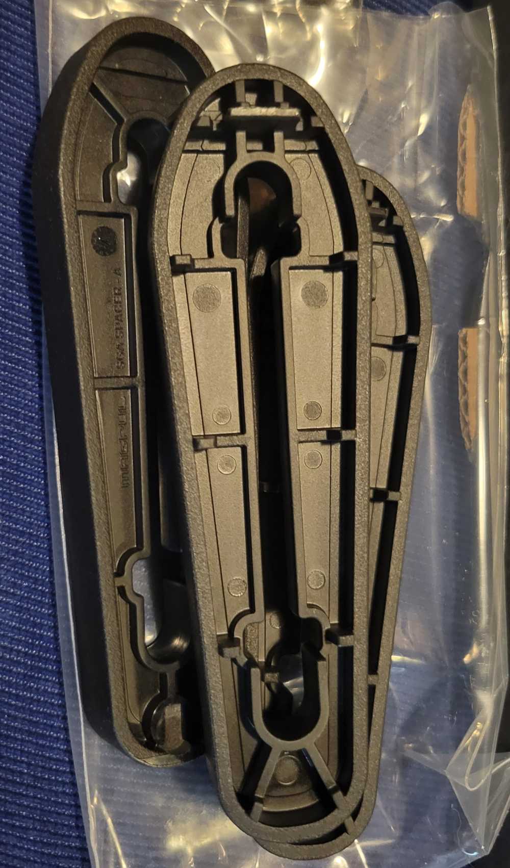 Black Ruger American Magpul Hunter stock short action MAG931-BLK-img-16