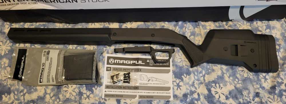 Black Ruger American Magpul Hunter stock short action MAG931-BLK-img-1