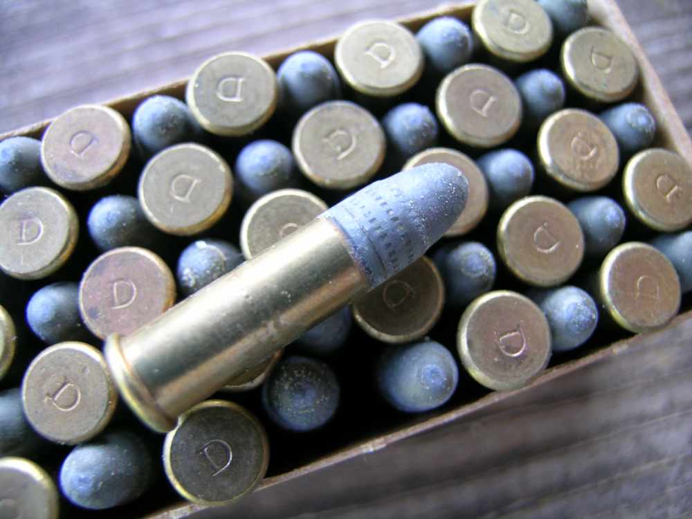 Vintage CIL Bisley .22 Rimfire Ammo Full Box/50-img-9
