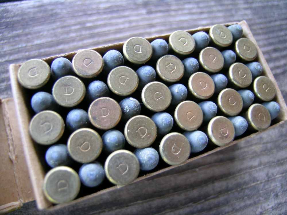 Vintage CIL Bisley .22 Rimfire Ammo Full Box/50-img-8
