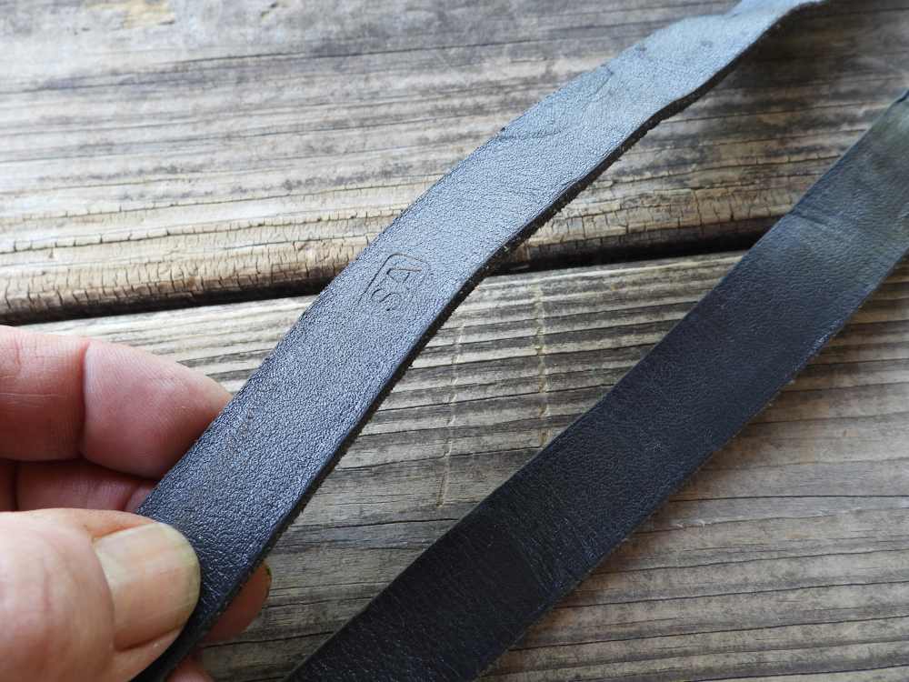 Original Finnish Mosin Nagant Green Leather Sling SA Marked-img-3