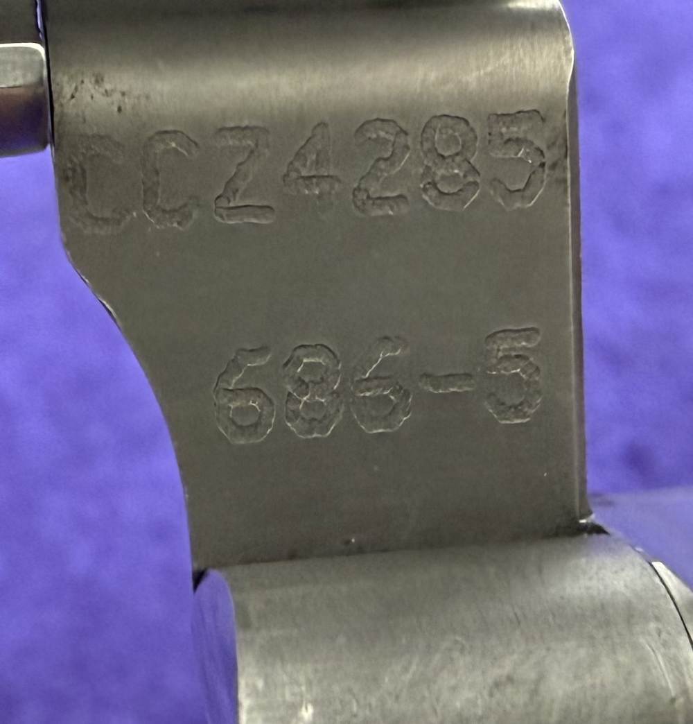 S&W 686-5 Stainless Combat Magnum 2.5" Pre Lock 7 Shot .357 Mag Boxed 1998-img-16