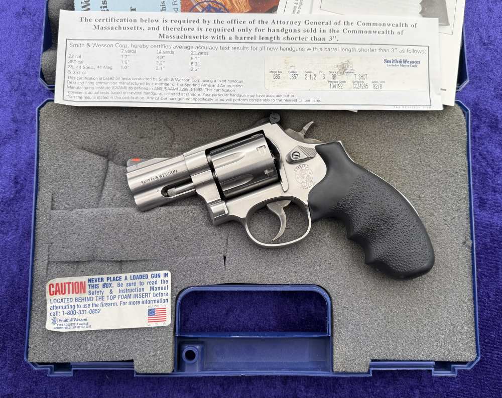 S&W 686-5 Stainless Combat Magnum 2.5" Pre Lock 7 Shot .357 Mag Boxed 1998-img-2