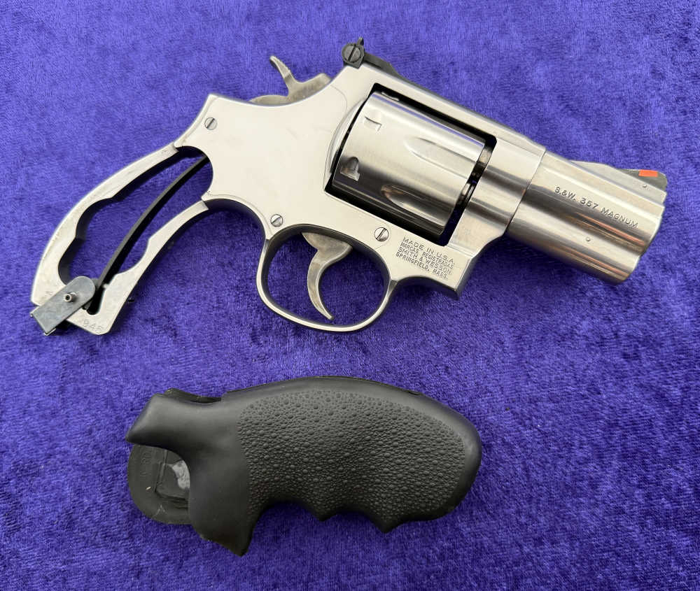 S&W 686-5 Stainless Combat Magnum 2.5" Pre Lock 7 Shot .357 Mag Boxed 1998-img-22