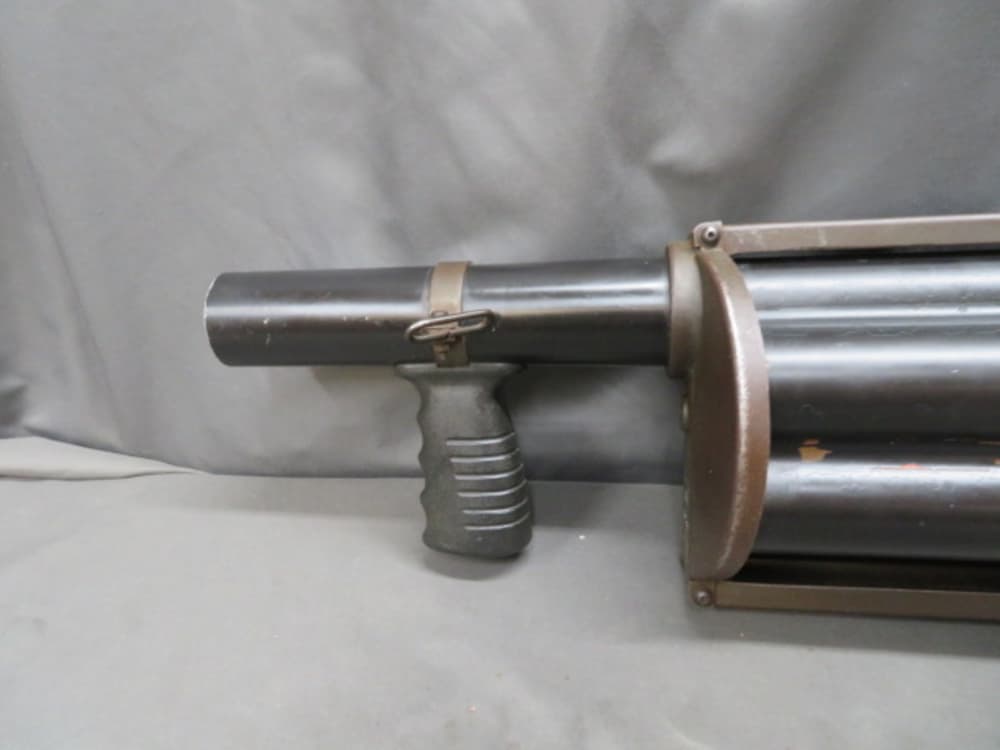 DEFENSE TECHNOLOGIES L8 37MM LAUNCHER-SIX SHOT CYLINDER-img-4