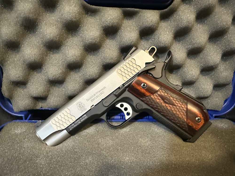 Smith & Wesson SW1911 E Series (108485) .45 acp-img-0