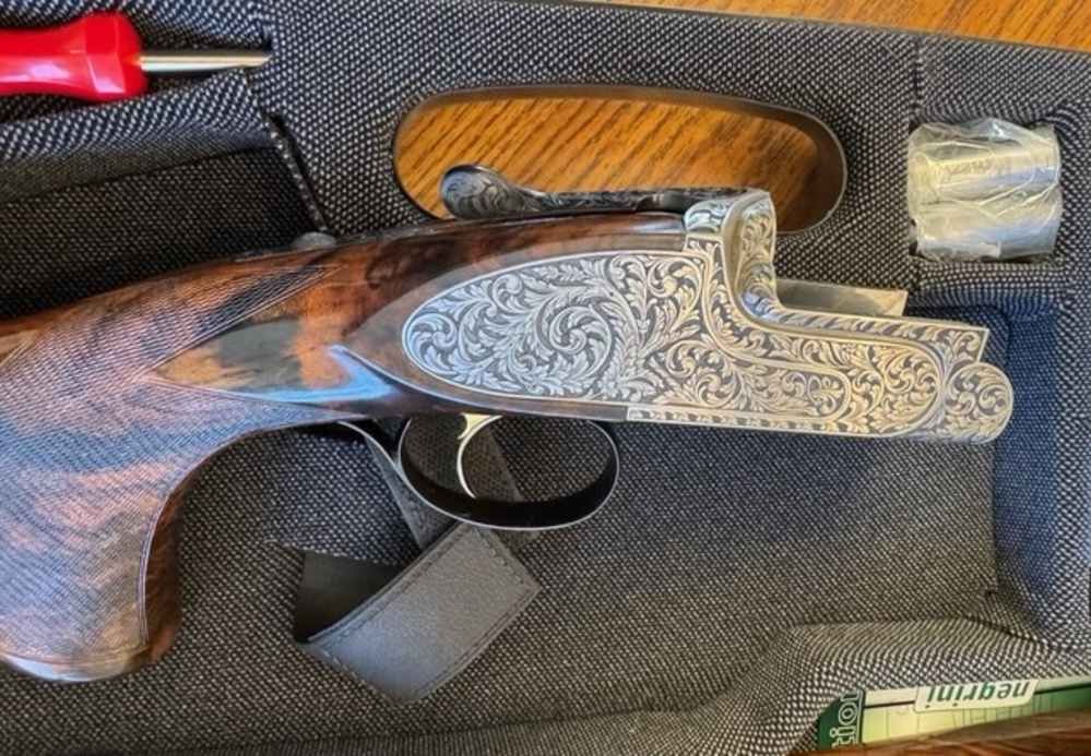 Perazzi MX8-20 SCO, Sideplate, 29 1/2", Chokes, With Papers And Case, 99% -img-4